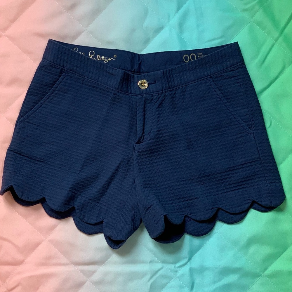 Lilly Pulitzer Navy Scalloped Hem Shorts